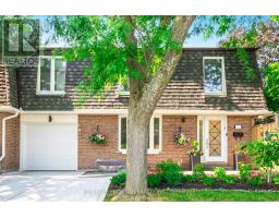 1 DENAVA GATE, Richmond Hill, Ontario