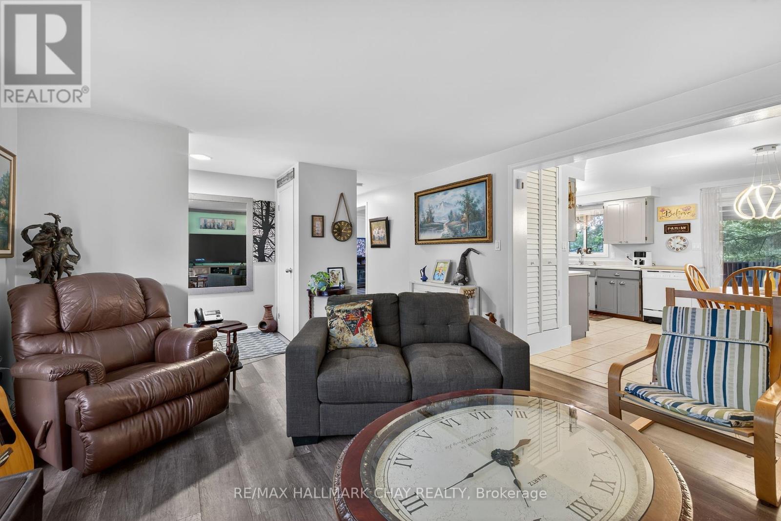 72 Tecumseth Pines Drive, New Tecumseth, Ontario  L0G 1W0 - Photo 11 - N12453859