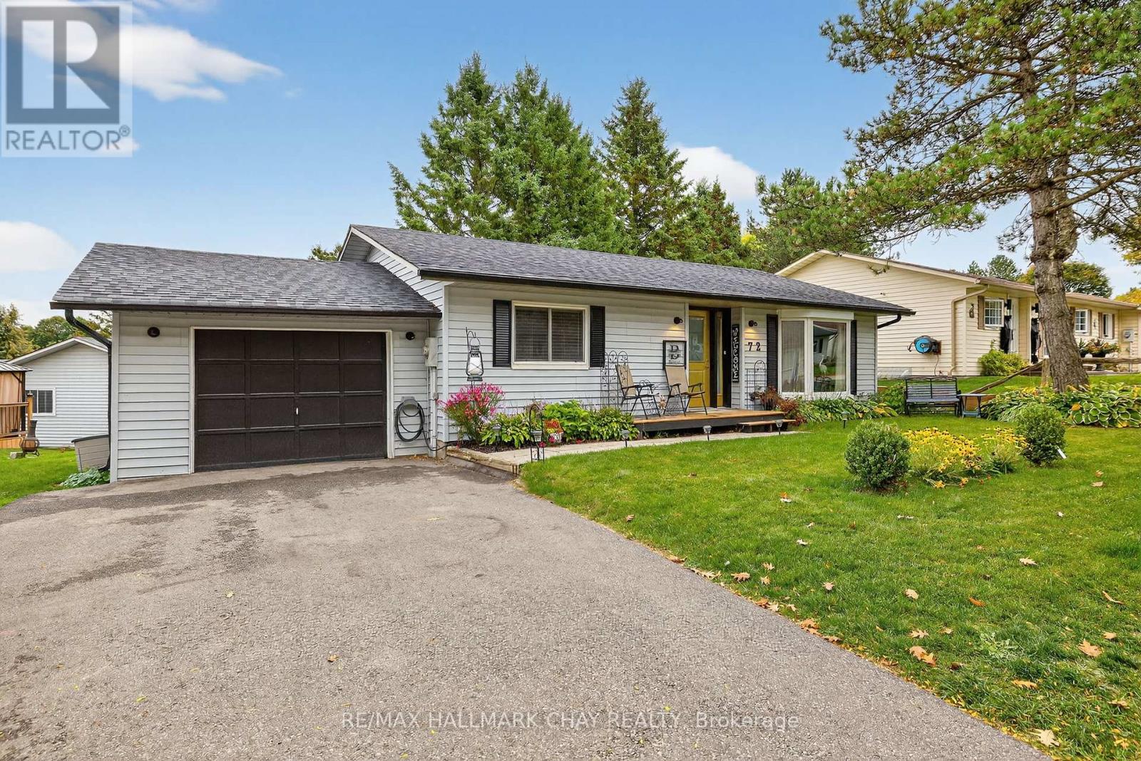 72 Tecumseth Pines Drive, New Tecumseth, Ontario  L0G 1W0 - Photo 2 - N12453859