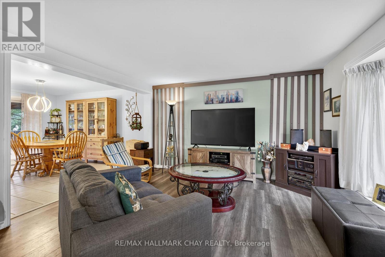 72 Tecumseth Pines Drive, New Tecumseth, Ontario  L0G 1W0 - Photo 7 - N12453859