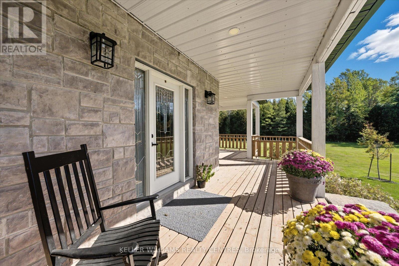 11601 Concession 3 Road, Uxbridge, Ontario  L9L 1R1 - Photo 8 - N12453914