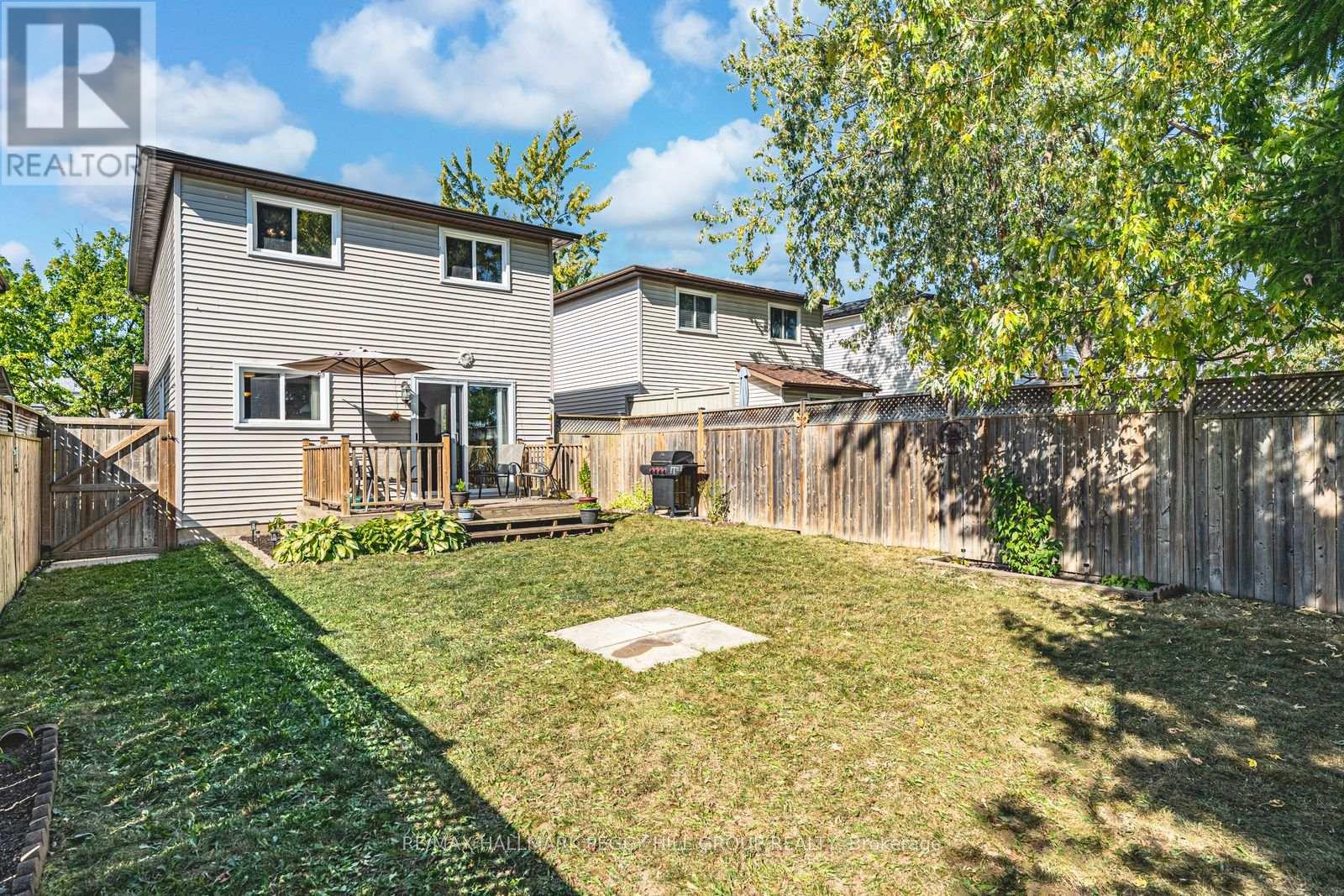 56 Maitland Drive, Barrie, Ontario  L4M 5V7 - Photo 14 - S12453899