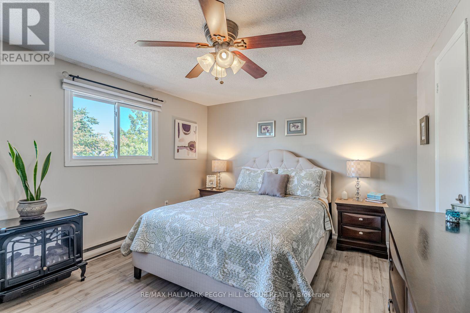 56 Maitland Drive, Barrie, Ontario  L4M 5V7 - Photo 7 - S12453899