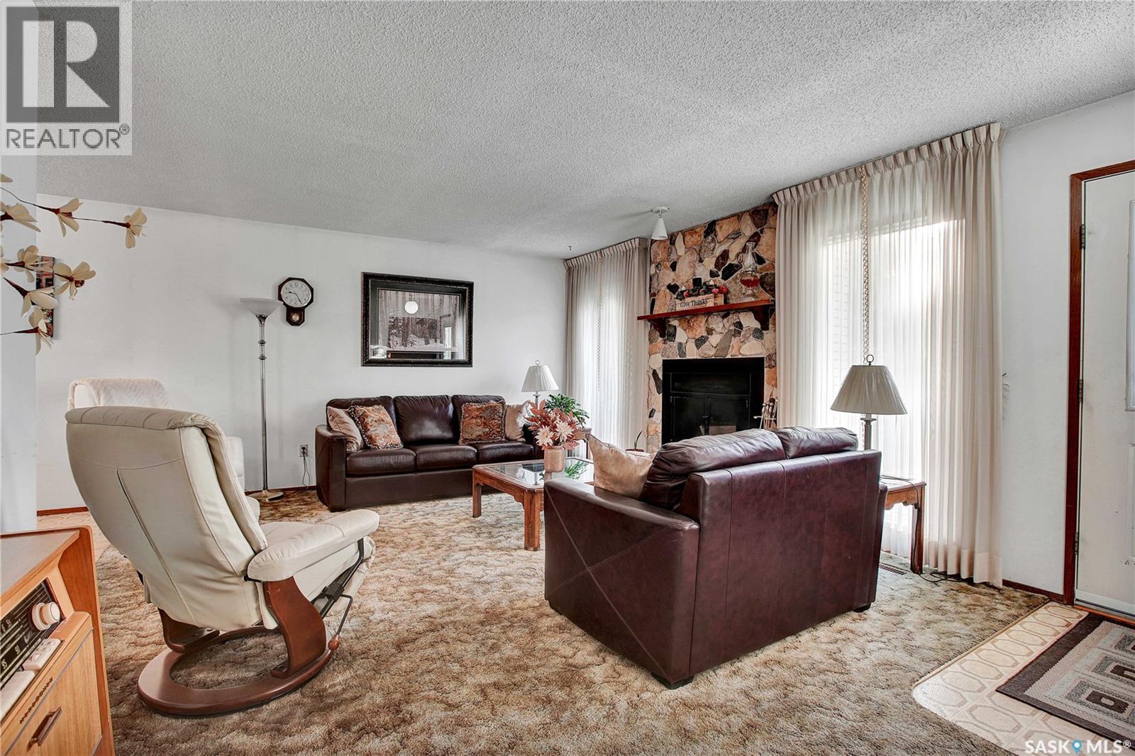 147 Arrand Crescent, Saskatoon, Saskatchewan  S7M 5A3 - Photo 3 - SK020243