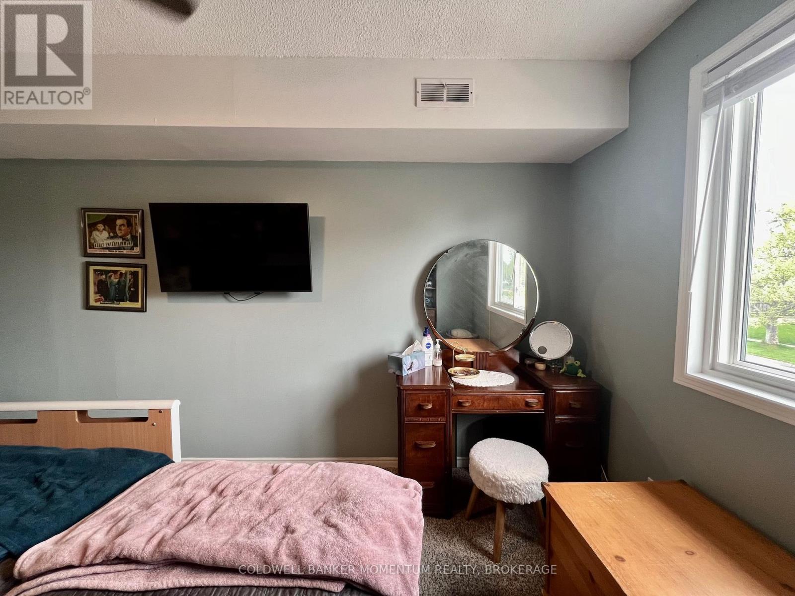 203 - 201 Dorchester Boulevard, St. Catharines, Ontario  L2M 7W1 - Photo 25 - X12453968
