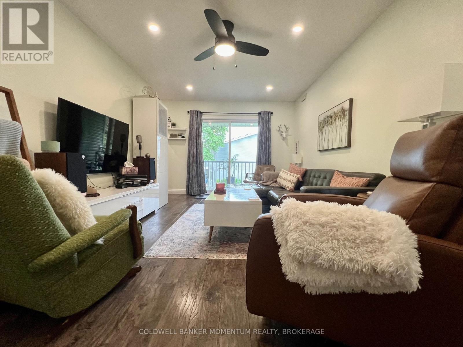 203 - 201 Dorchester Boulevard, St. Catharines, Ontario  L2M 7W1 - Photo 6 - X12453968
