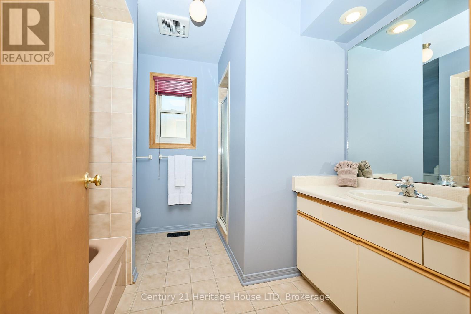 18 Bascary Crescent, St. Catharines, Ontario  L2S 3M8 - Photo 26 - X12454029