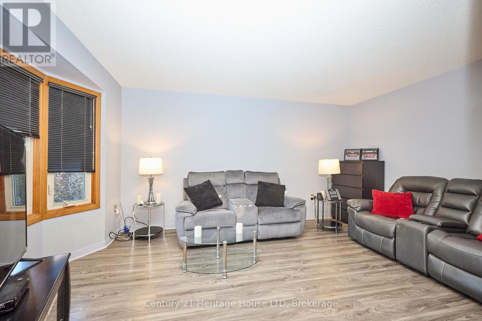 18 Bascary Crescent, St. Catharines, Ontario  L2S 3M8 - Photo 5 - X12454029