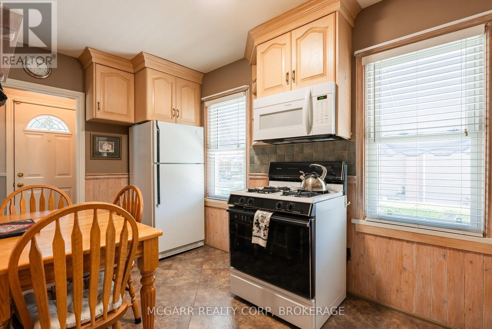 97 Else Street, St. Catharines, Ontario  L2N 2C4 - Photo 10 - X12454080