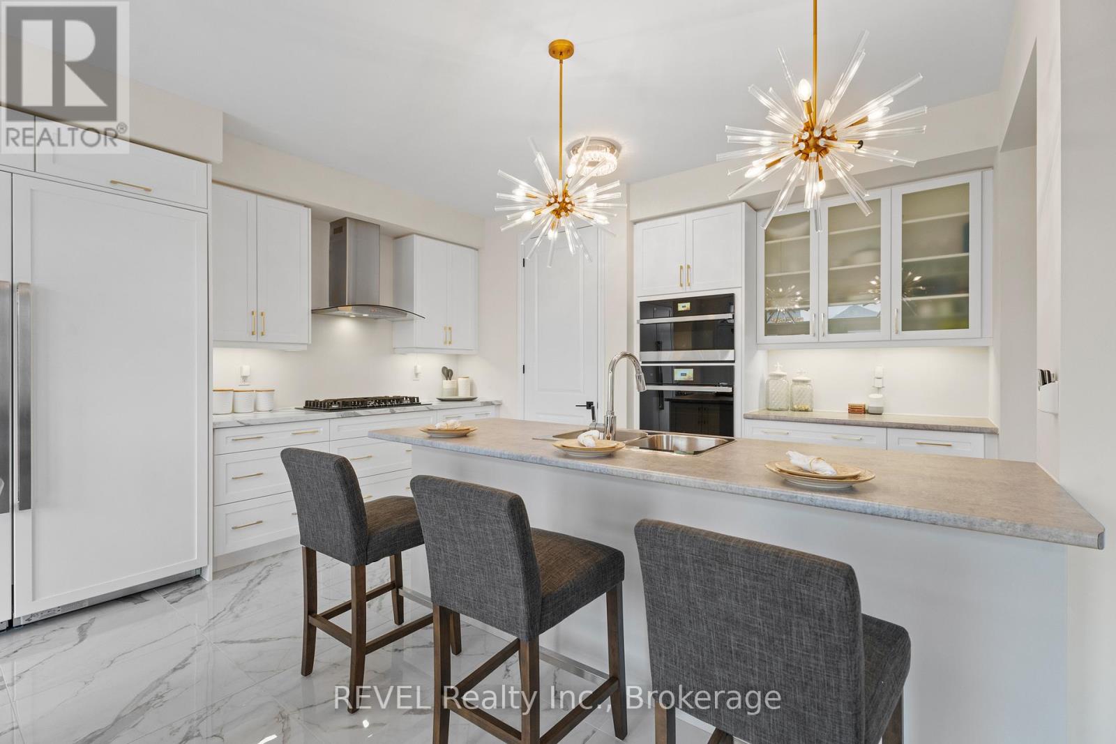 80 Explorer Way, Thorold, Ontario  L2V 0K3 - Photo 12 - X12454093