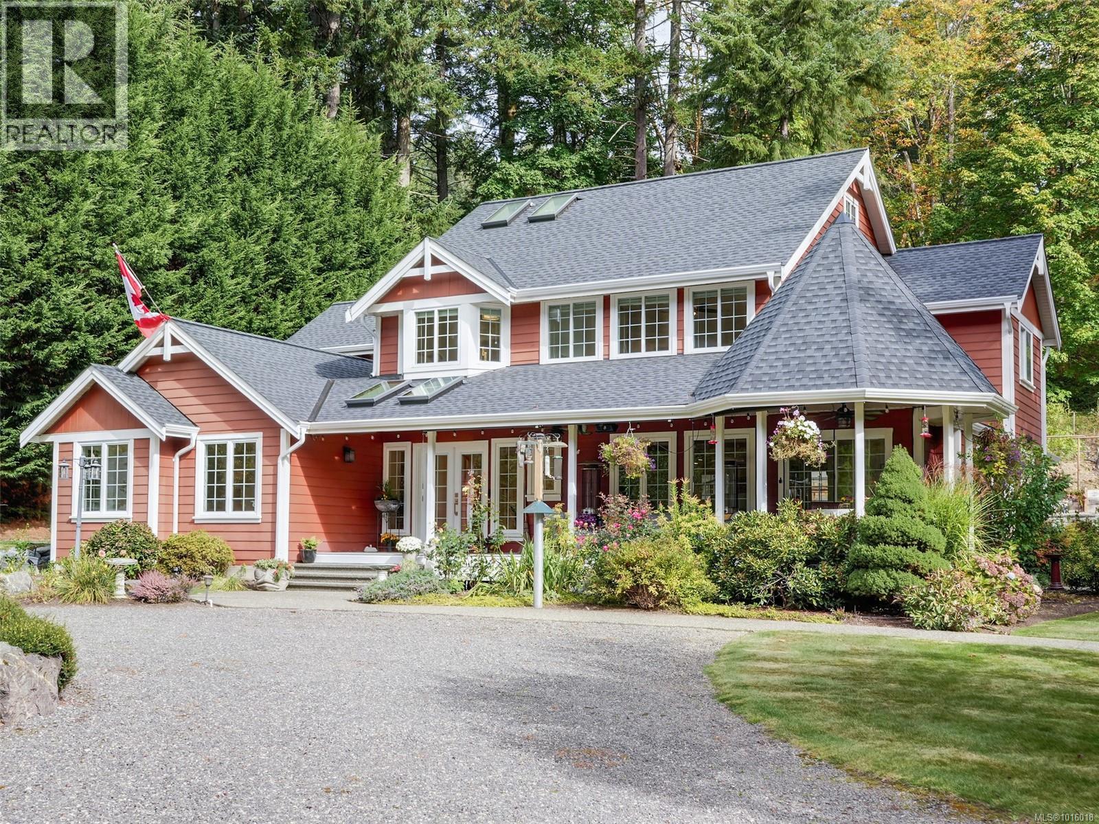 6583 Wallace Dr, Central Saanich, British Columbia
