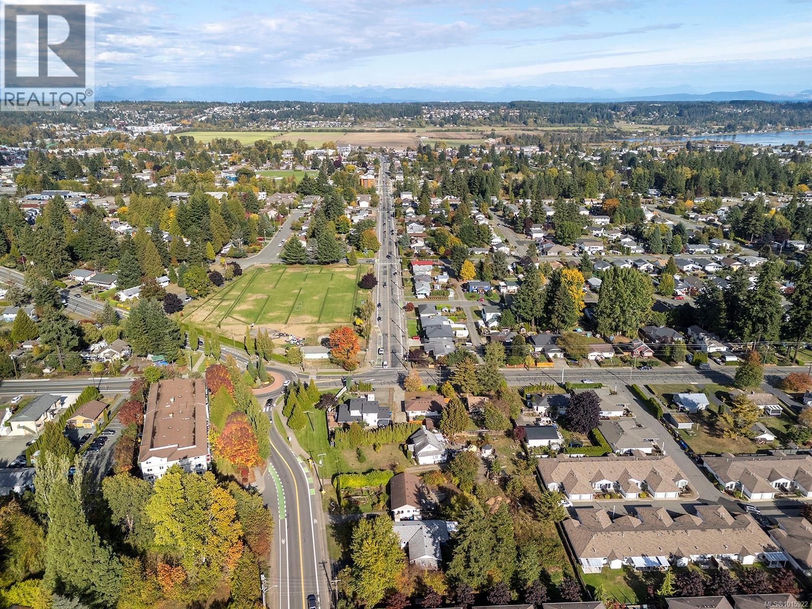 1360 Cumberland Rd, Courtenay, British Columbia  V9N 2E9 - Photo 8 - 1015922