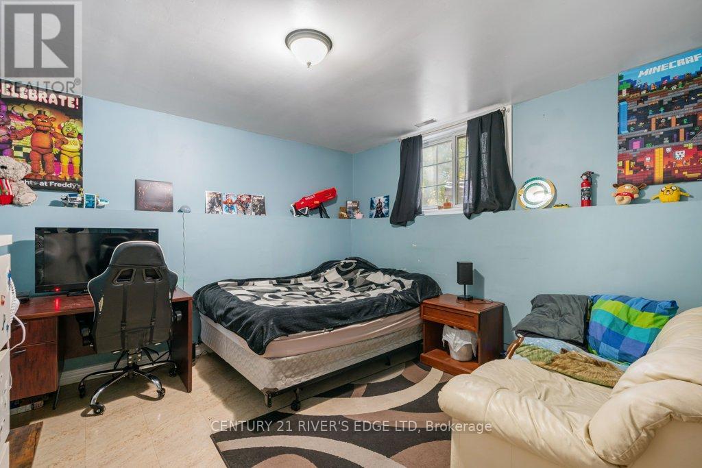 445 Railway Avenue, Prescott, Ontario  K0E 1T0 - Photo 22 - X12454094