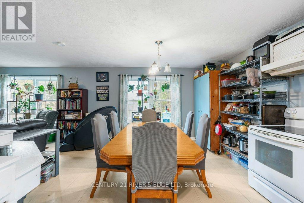 445 Railway Avenue, Prescott, Ontario  K0E 1T0 - Photo 8 - X12454094