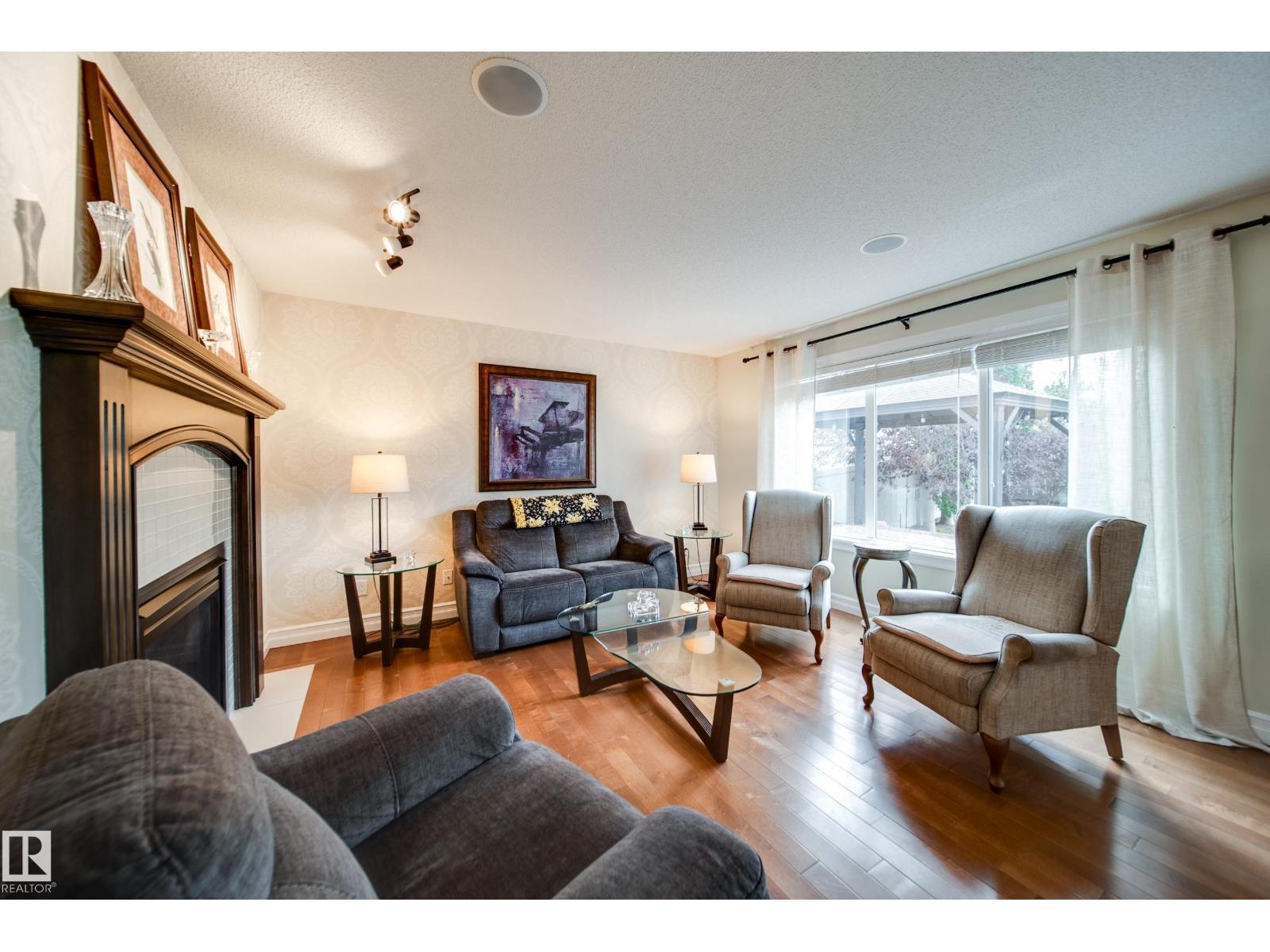 722 Caine Bv Sw Sw, Edmonton, Alberta  T6W 0R4 - Photo 2 - E4461447