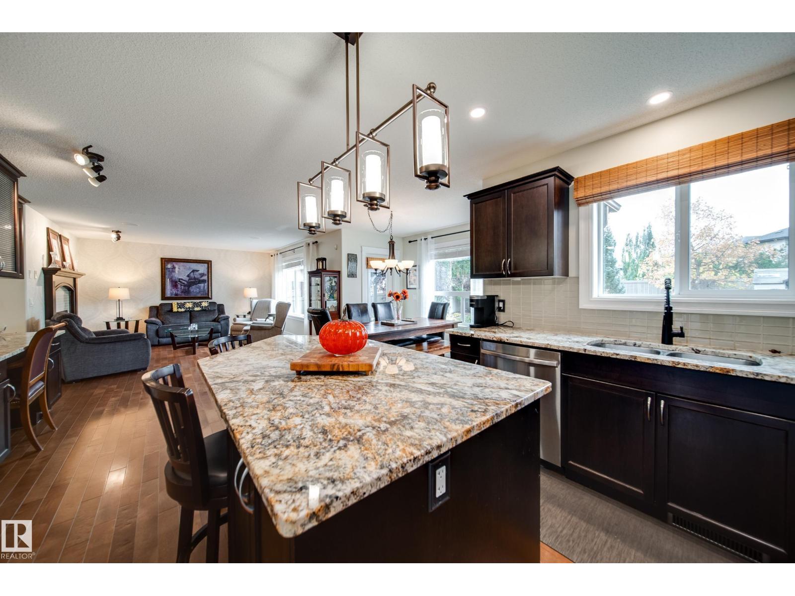 722 Caine Bv Sw Sw, Edmonton, Alberta  T6W 0R4 - Photo 6 - E4461447