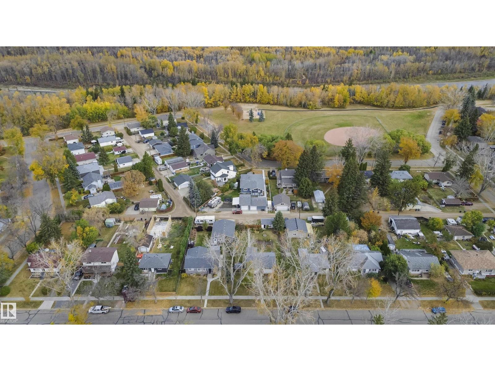 54 Saskatchewan, Devon, Alberta  T9E 1E4 - Photo 2 - E4461449