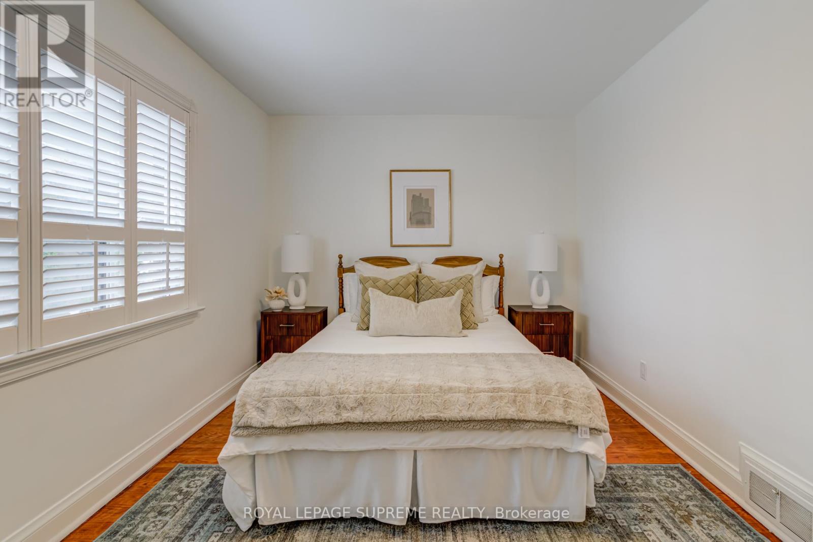339 Hopewell Avenue, Toronto, Ontario  M6E 2S1 - Photo 17 - W12453831