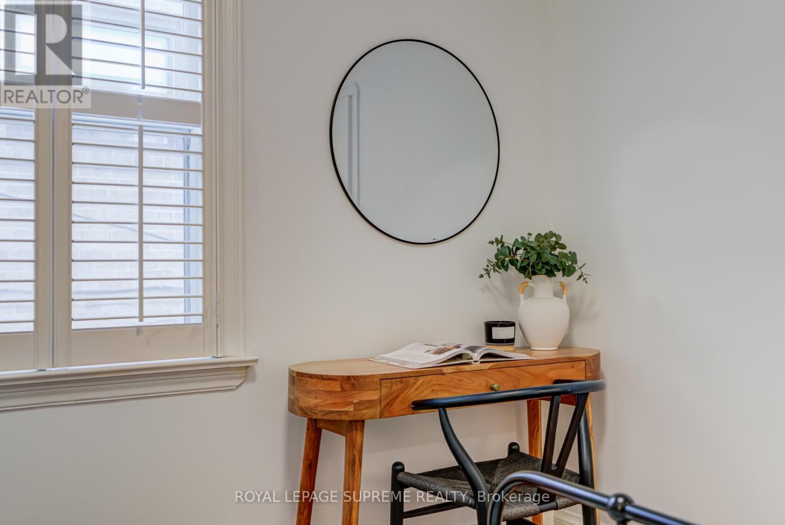 339 Hopewell Avenue, Toronto, Ontario  M6E 2S1 - Photo 21 - W12453831