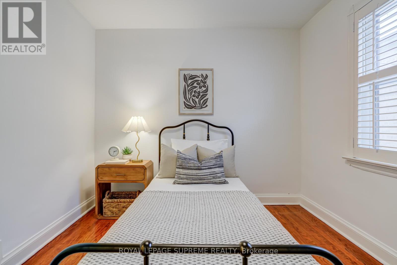 339 Hopewell Avenue, Toronto, Ontario  M6E 2S1 - Photo 22 - W12453831