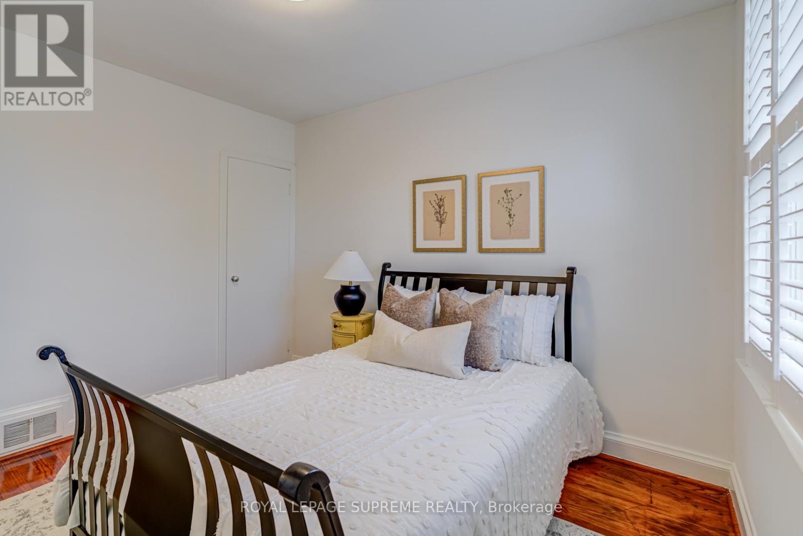 339 Hopewell Avenue, Toronto, Ontario  M6E 2S1 - Photo 26 - W12453831
