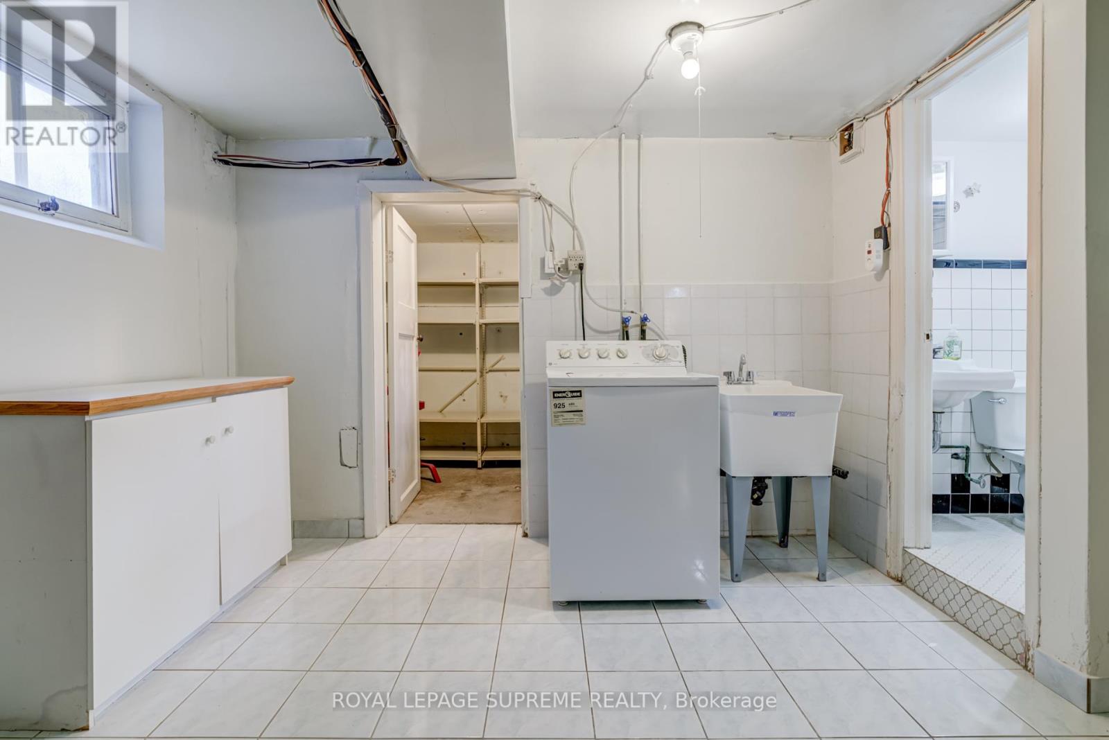 339 Hopewell Avenue, Toronto, Ontario  M6E 2S1 - Photo 34 - W12453831