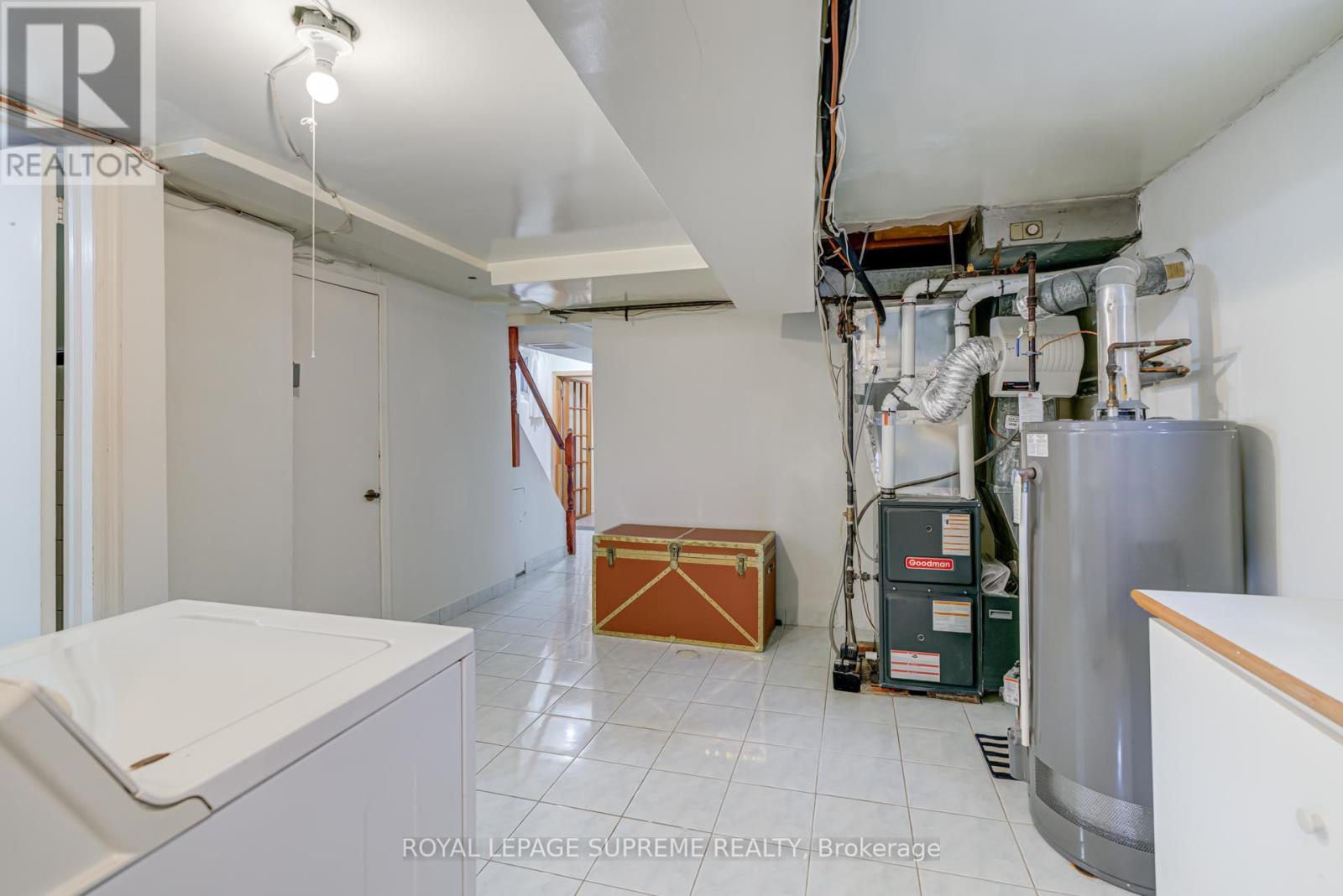 339 Hopewell Avenue, Toronto, Ontario  M6E 2S1 - Photo 35 - W12453831