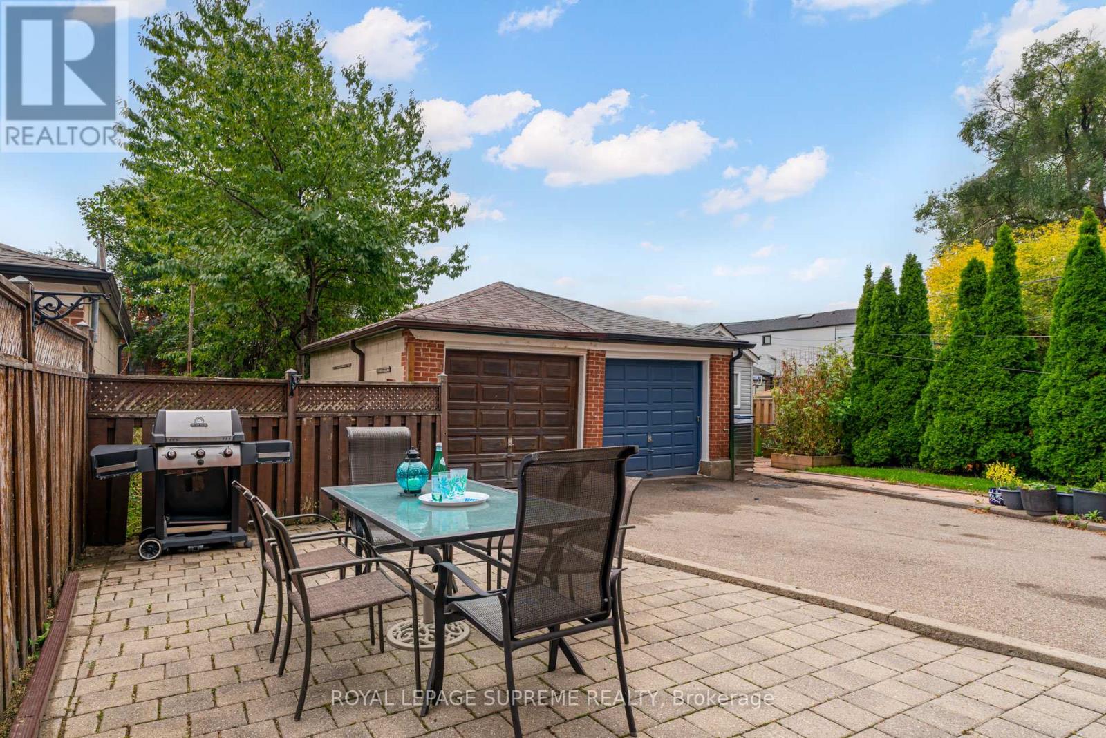 339 Hopewell Avenue, Toronto, Ontario  M6E 2S1 - Photo 45 - W12453831