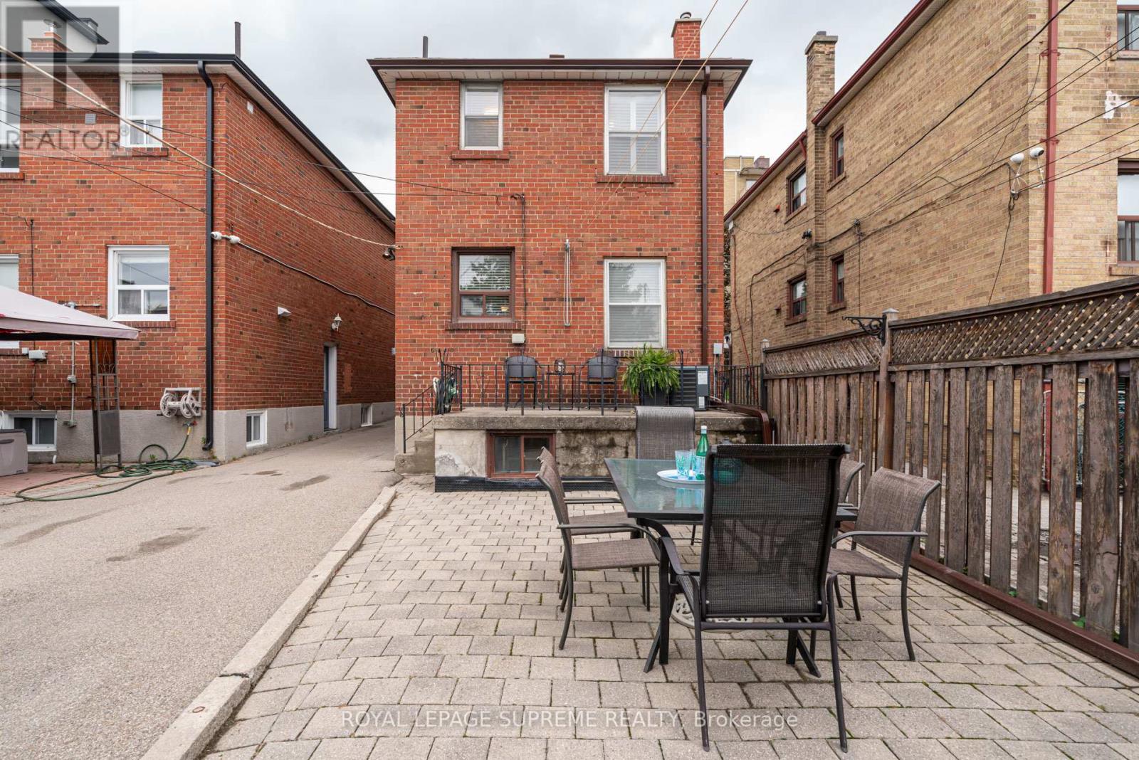339 Hopewell Avenue, Toronto, Ontario  M6E 2S1 - Photo 48 - W12453831