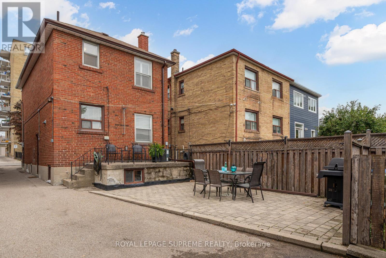339 Hopewell Avenue, Toronto, Ontario  M6E 2S1 - Photo 49 - W12453831