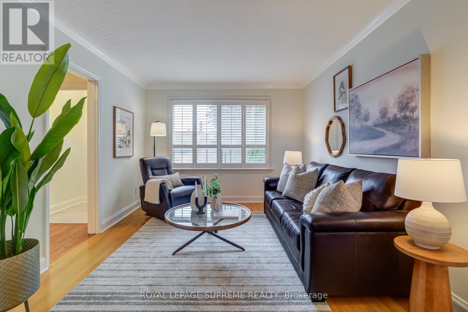 339 Hopewell Avenue, Toronto, Ontario  M6E 2S1 - Photo 5 - W12453831