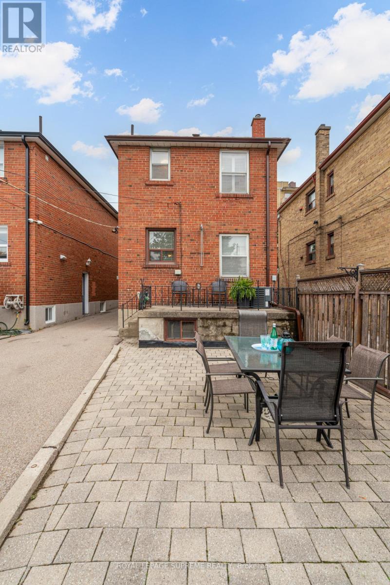 339 Hopewell Avenue, Toronto, Ontario  M6E 2S1 - Photo 50 - W12453831