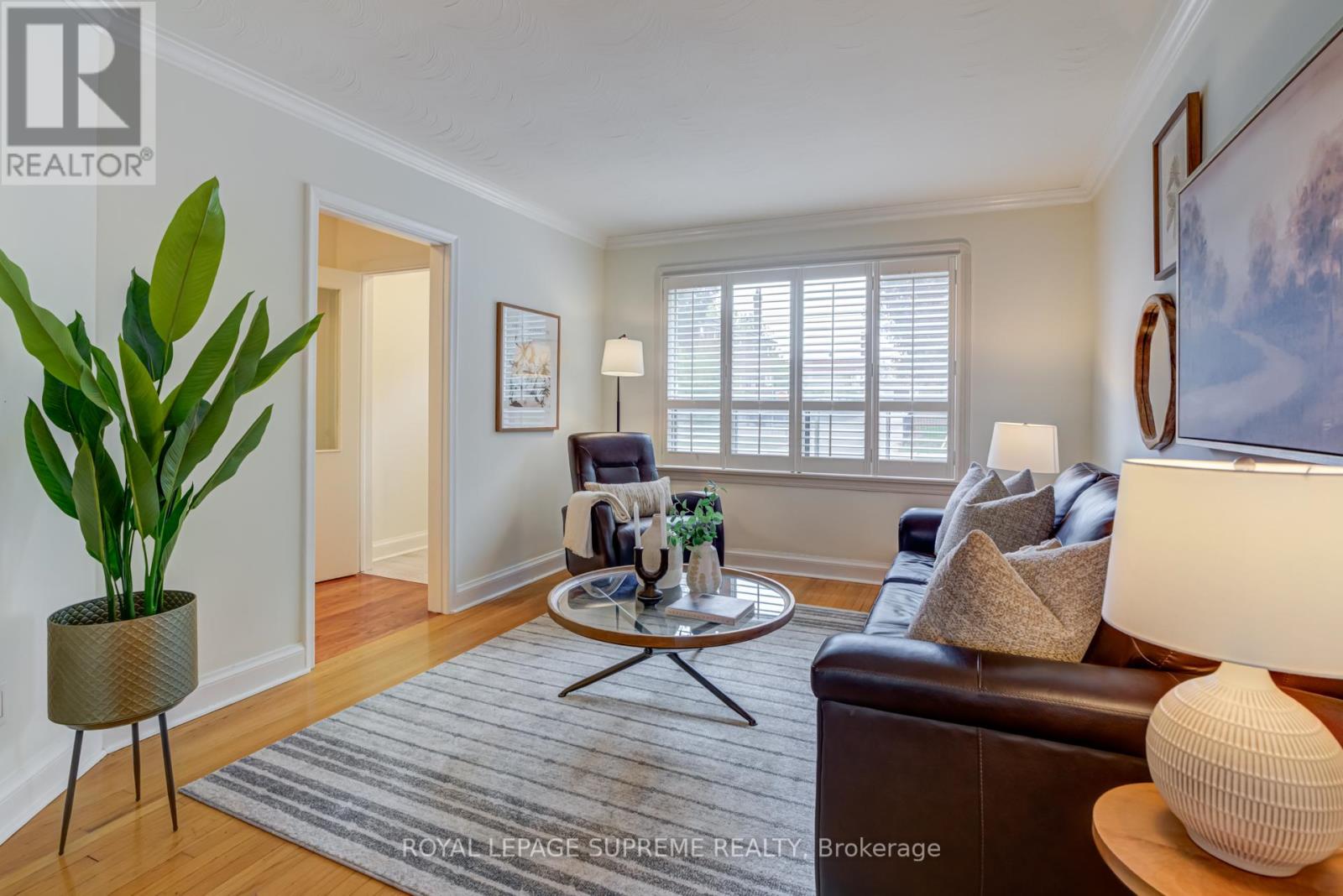 339 Hopewell Avenue, Toronto, Ontario  M6E 2S1 - Photo 6 - W12453831