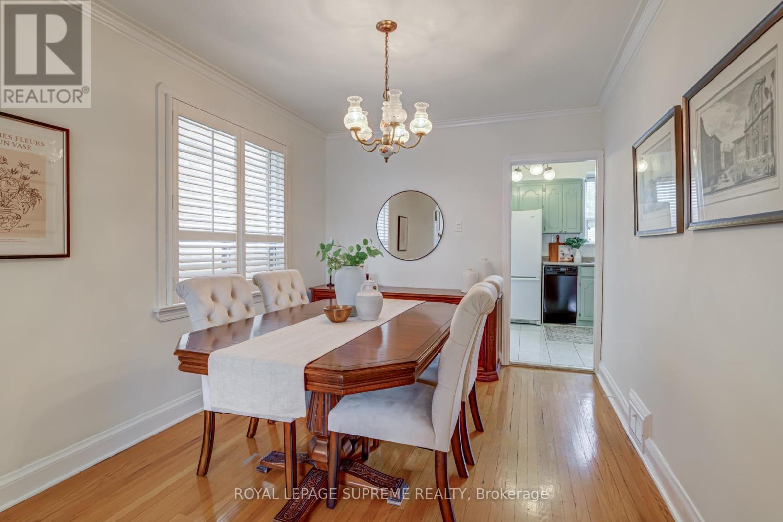 339 Hopewell Avenue, Toronto, Ontario  M6E 2S1 - Photo 9 - W12453831