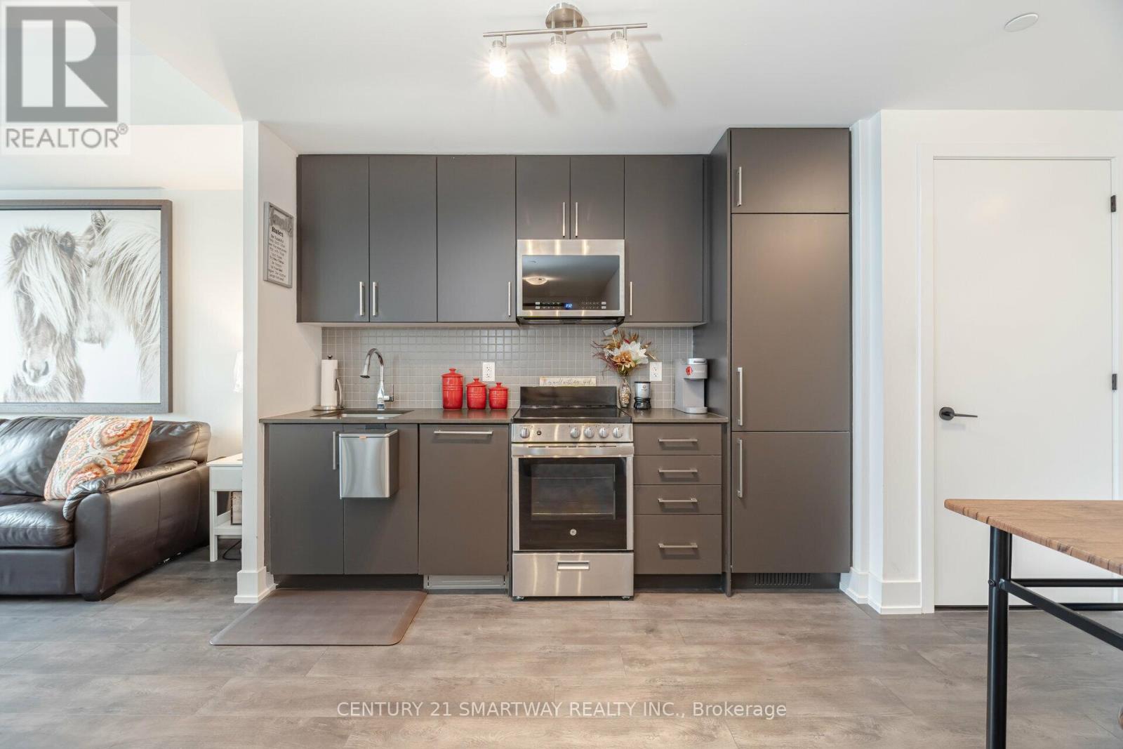 411 - 2450 Old Bronte Road, Oakville, Ontario  L6M 5P6 - Photo 11 - W12453832