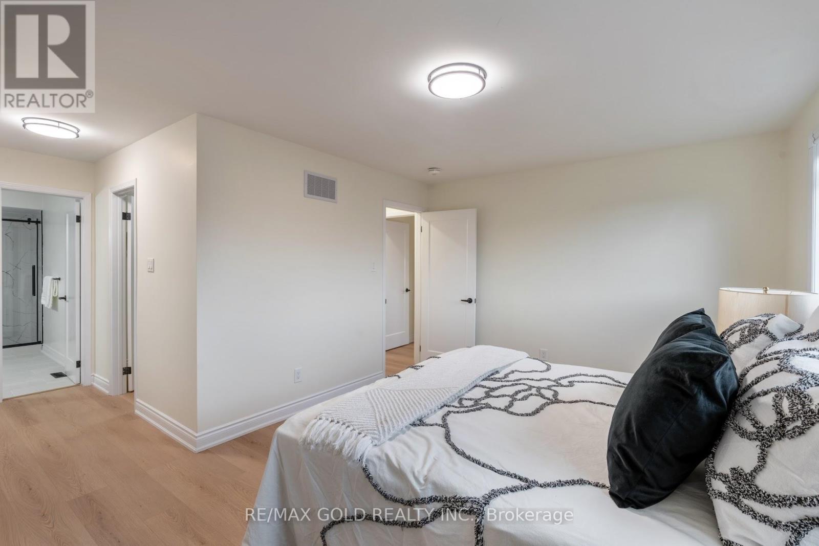4600 Full Moon Circle, Mississauga, Ontario  L4Z 2N6 - Photo 35 - W12453846