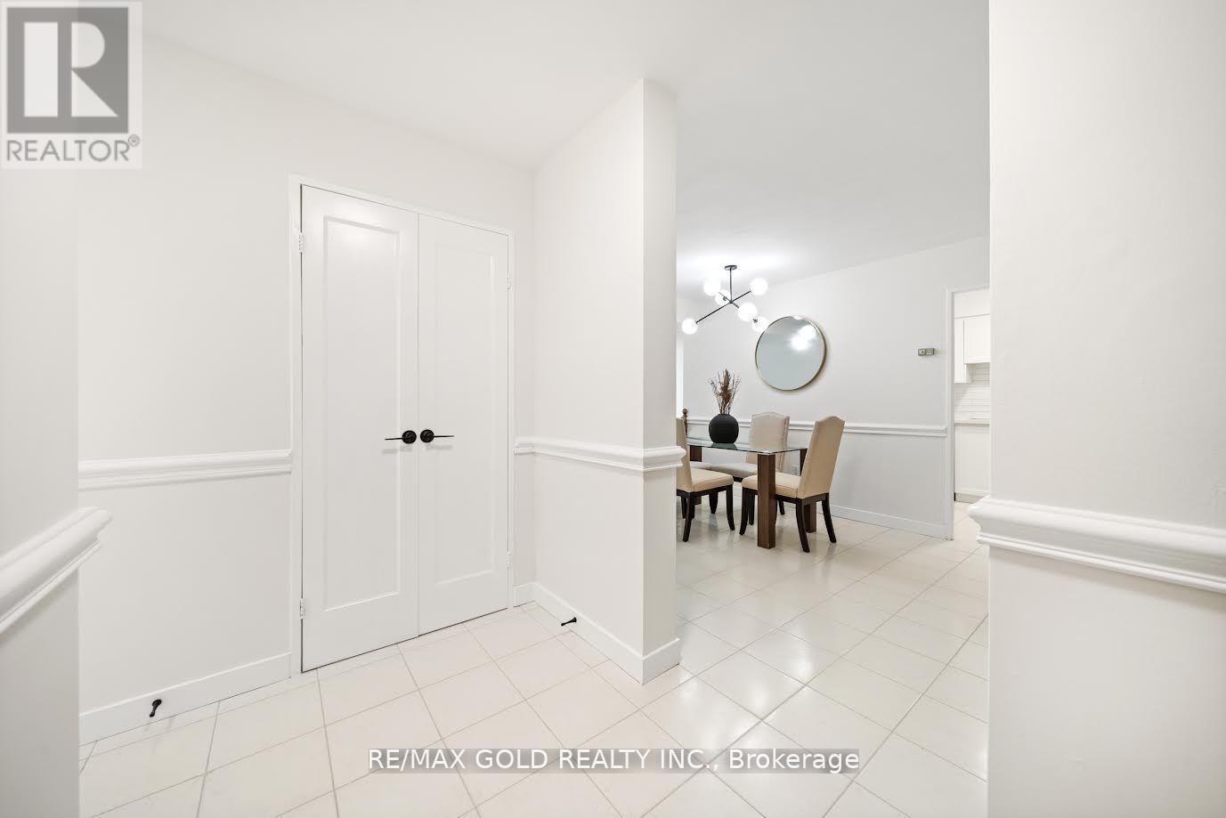 206 - 9 Four Winds Drive, Toronto (York University Heights), Ontario  M3J 2S9 - Photo 6 - W12453861