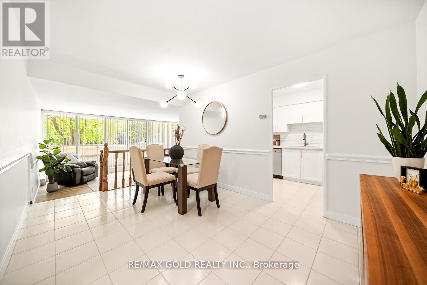 206 - 9 Four Winds Drive, Toronto (York University Heights), Ontario  M3J 2S9 - Photo 7 - W12453861