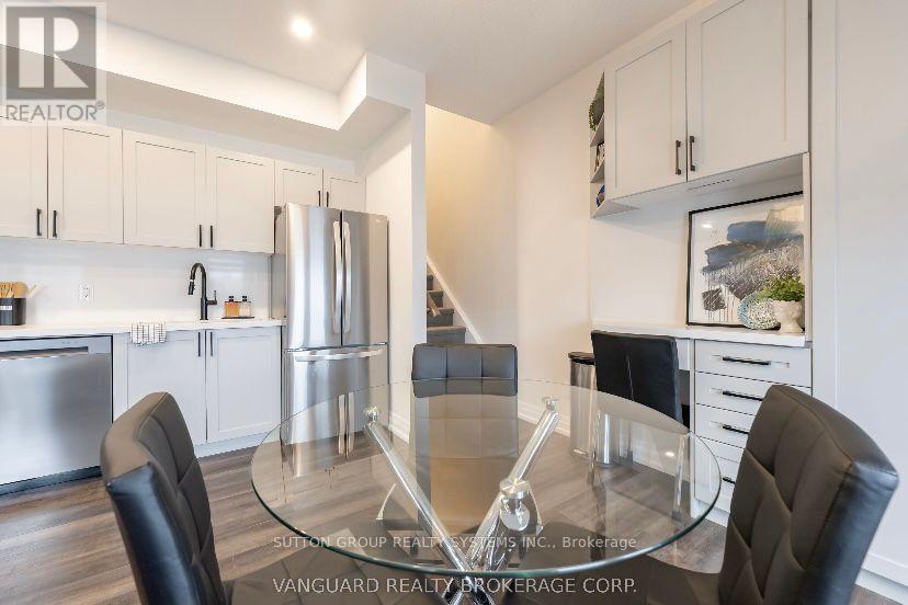 11 - 6 Bicknell Avenue W, Toronto, Ontario  M6M 0B4 - Photo 16 - W12453864