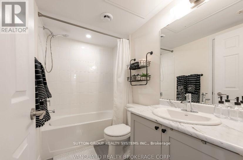 11 - 6 Bicknell Avenue W, Toronto, Ontario  M6M 0B4 - Photo 24 - W12453864