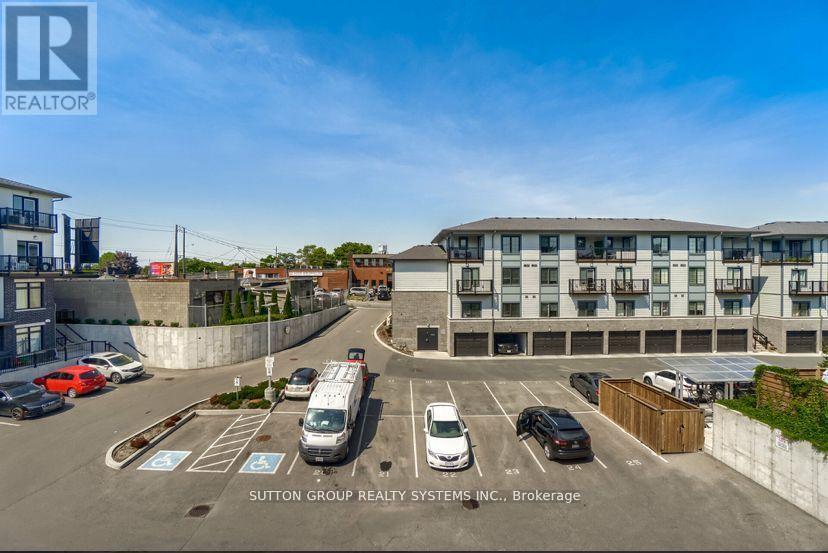 11 - 6 Bicknell Avenue W, Toronto, Ontario  M6M 0B4 - Photo 25 - W12453864