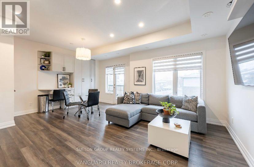 11 - 6 Bicknell Avenue W, Toronto, Ontario  M6M 0B4 - Photo 6 - W12453864