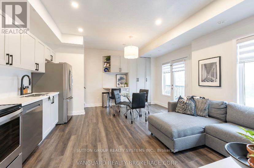 11 - 6 Bicknell Avenue W, Toronto, Ontario  M6M 0B4 - Photo 7 - W12453864