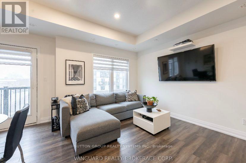 11 - 6 Bicknell Avenue W, Toronto, Ontario  M6M 0B4 - Photo 9 - W12453864