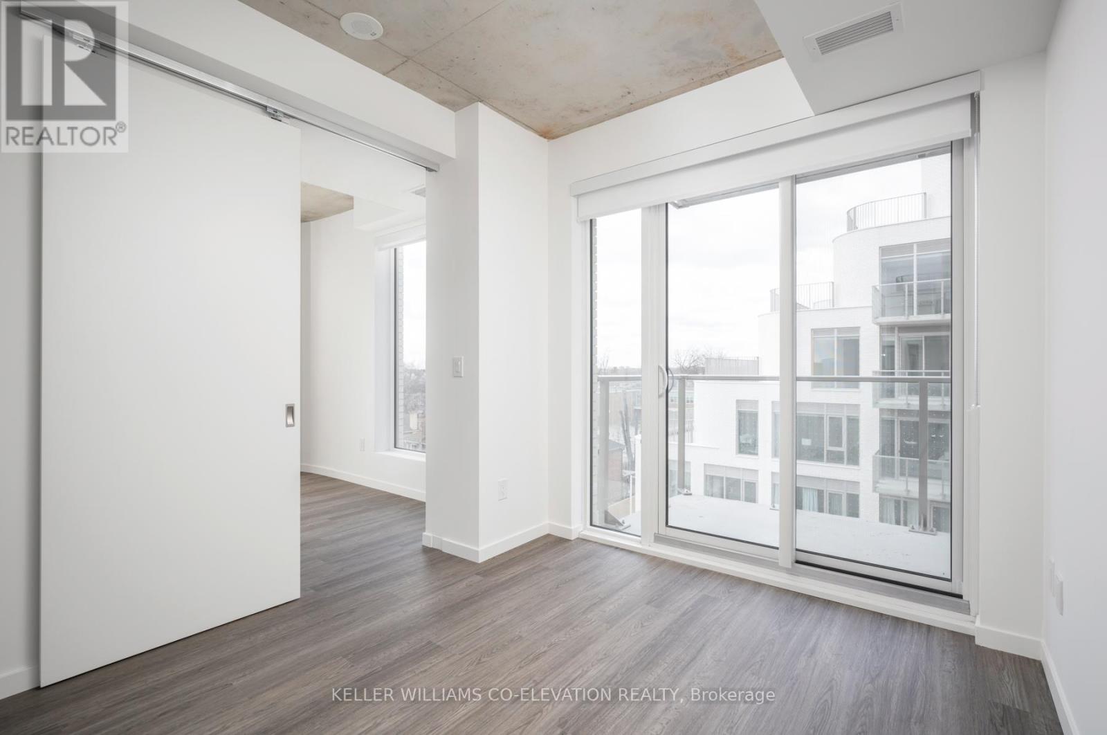 428 - 689 The Queensway Street, Toronto (Stonegate-Queensway), Ontario  M8Y 1L1 - Photo 20 - W12453866
