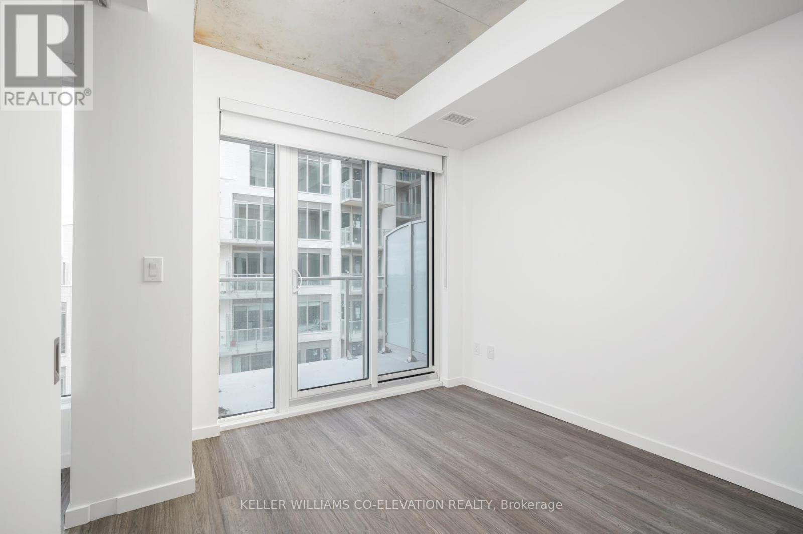 428 - 689 The Queensway Street, Toronto (Stonegate-Queensway), Ontario  M8Y 1L1 - Photo 21 - W12453866