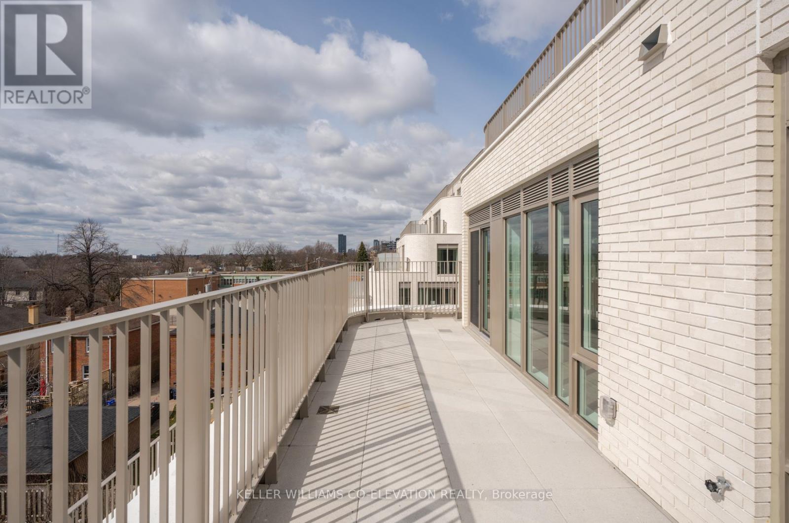 428 - 689 The Queensway Street, Toronto (Stonegate-Queensway), Ontario  M8Y 1L1 - Photo 27 - W12453866