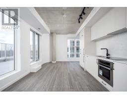 428 - 689 THE QUEENSWAY STREET, Toronto, Ontario