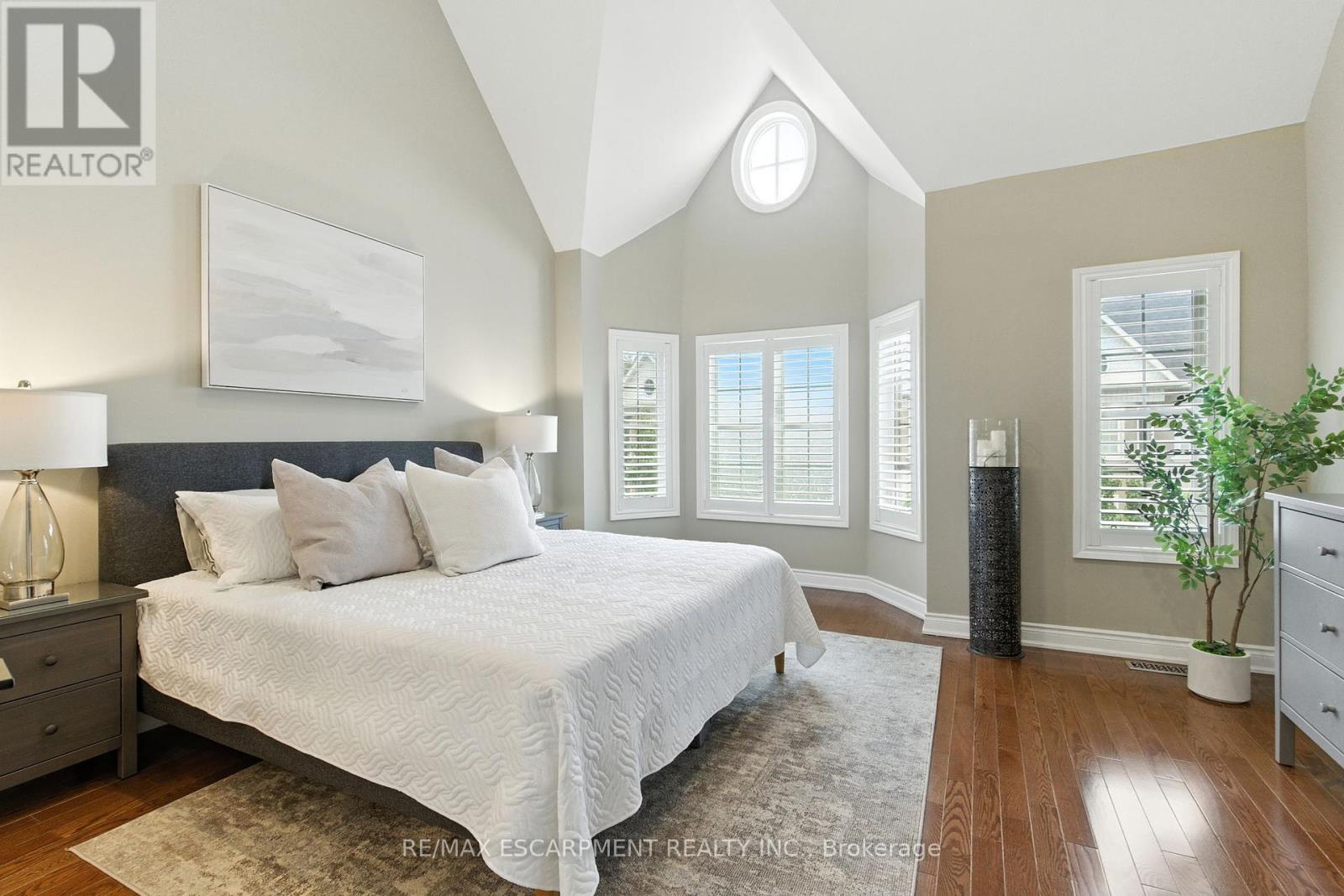 3 - 117 Nelson Street, Oakville, Ontario  L6L 3J1 - Photo 21 - W12453873