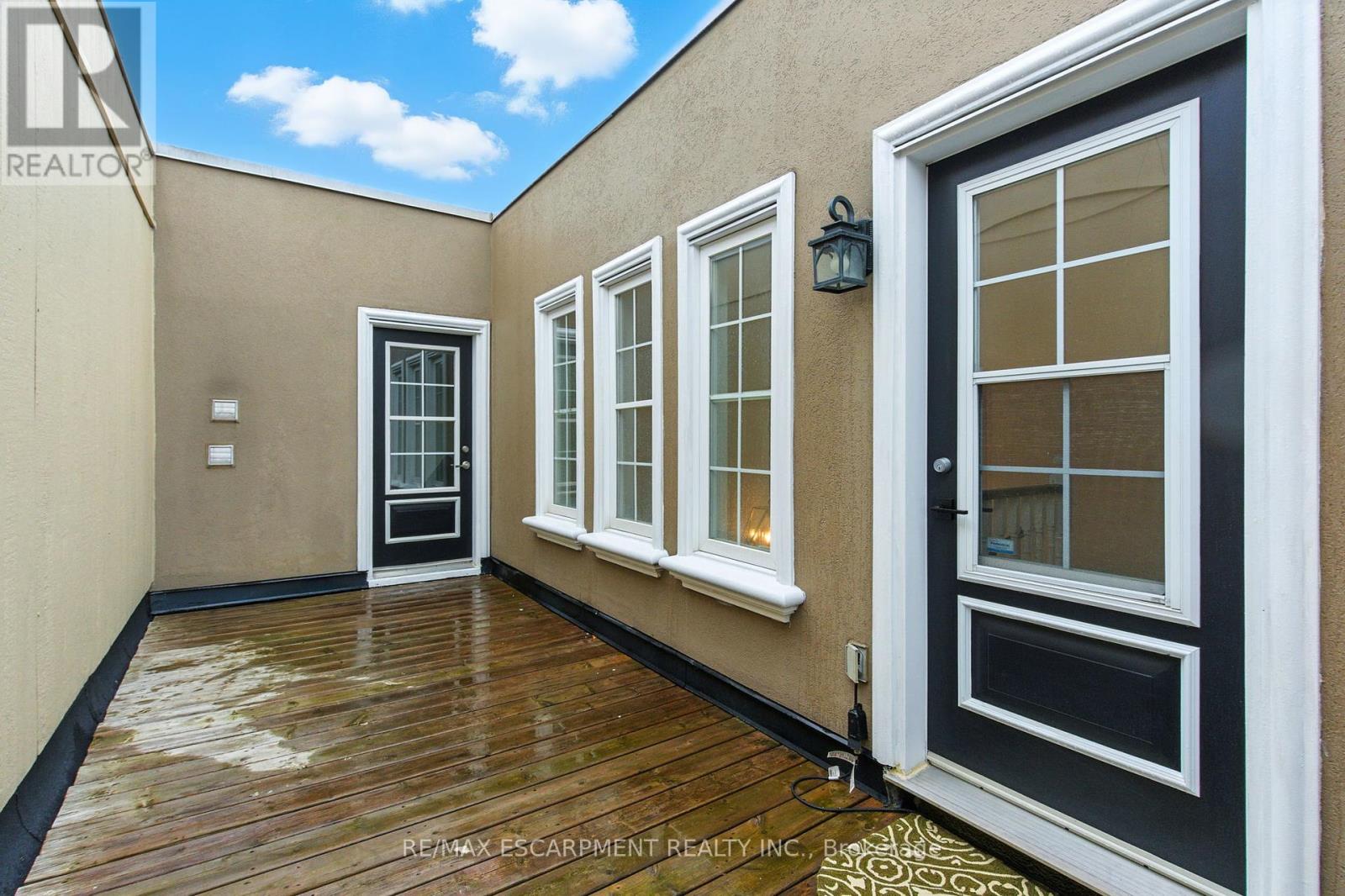 3 - 117 Nelson Street, Oakville (Br Bronte), Ontario  L6L 3J1 - Photo 43 - W12453873